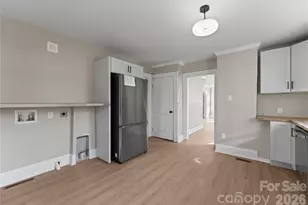 234 S Ervin Ave, Newton, NC 28658 - Photo 10