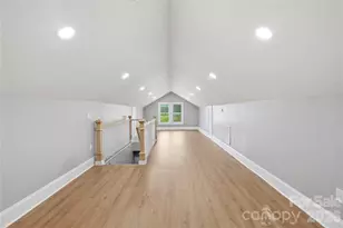 234 S Ervin Ave, Newton, NC 28658 - Photo 4