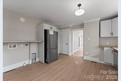 234 S Ervin Avenue, Newton, NC 28658 - Photo 12