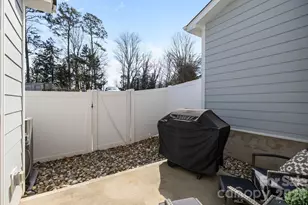 1027 Beatty Woods Dr, Belmont, NC 28012 - Photo 18