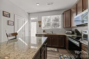 1027 Beatty Woods Dr, Belmont, NC 28012 - Photo 8