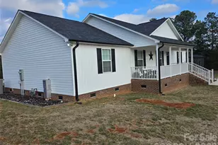 147 Black Bottom Rd, Union, SC 29379 - Photo 2
