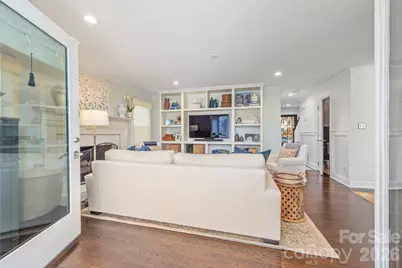 1108 Beauwyck Court, Charlotte, NC 28211 - Photo 4