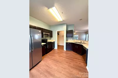 8056 Stoneham Court, Matthews, NC 28105 - Photo 6