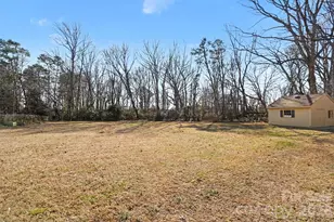 2116 Rice Rd, Matthews, NC 28105 - Photo 14