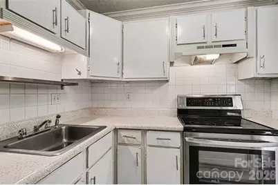 7992 Shady Oak Trail #130, Charlotte, NC 28210 - Photo 8