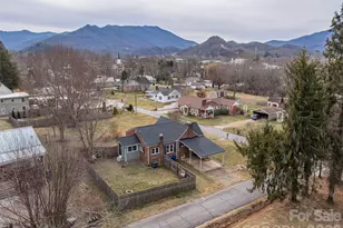 132 Maxwell St, Waynesville, NC 28786 - Photo 20