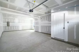 11742 Avocet St, Charlotte, NC 28215 - Photo 30