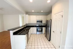 2737 Lamplighter Dr, Kannapolis, NC 28081 - Photo 2