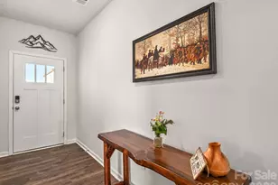 75 Dandelion Rd, Fletcher, NC 28732 - Photo 2