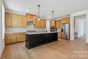 3024 Griffs Pond Rd, Charlotte, NC 28269 - Photo 4