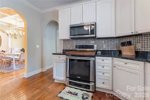 11049 Dipali Ct, Charlotte, NC 28214 - Photo 10