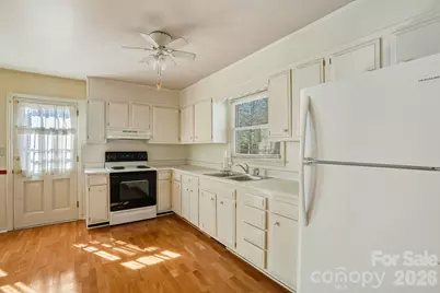 6 Crestwood Lane, Candler, NC 28715 - Photo 8