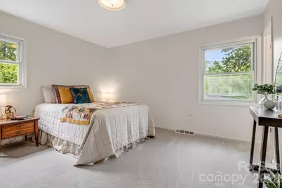18 Compton Drive, Asheville, NC 28806 - Photo 4