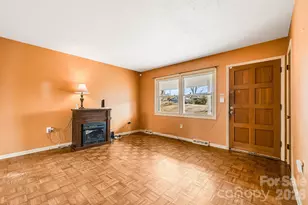 18 Compton Dr, Asheville, NC 28806 - Photo 6