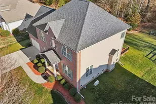 7663 Woodcrest Dr, Lowesville, NC 28164 - Photo 4