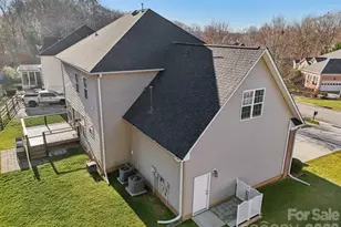 7663 Woodcrest Dr, Lowesville, NC 28164 - Photo 6