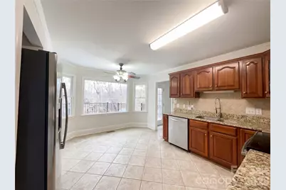 122 W Tattersall Drive, Statesville, NC 28677 - Photo 10