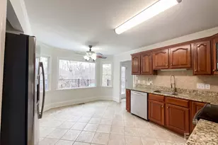 122 W Tattersall Dr, Statesville, NC 28677 - Photo 10