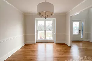 122 W Tattersall Dr, Statesville, NC 28677 - Photo 8