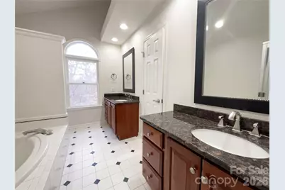 122 W Tattersall Drive, Statesville, NC 28677 - Photo 14