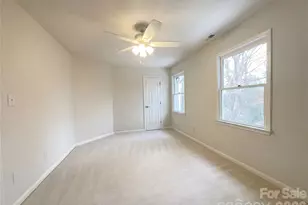 122 W Tattersall Dr, Statesville, NC 28677 - Photo 16