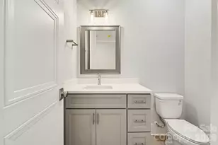 2305 Sanders Ave, Charlotte, NC 28216 - Photo 12