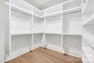 2305 Sanders Ave, Charlotte, NC 28216 - Photo 10