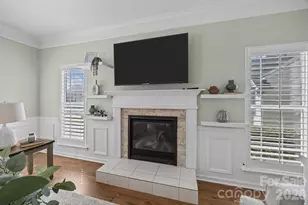 17115 Graves Ct, Cornelius, NC 28031 - Photo 4