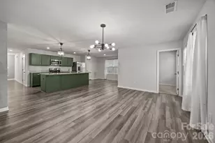 5112 Downhaul Dr, Charlotte, NC 28269 - Photo 6