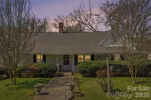 300 S Broome St, Waxhaw, NC 28173 - Photo 2