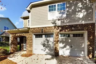 9428 Carneros Creek Rd, Charlotte, NC 28214 - Photo 10