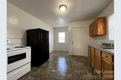 203 Circle Drive, Mount Airy, NC 27030 - Photo 4