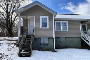 203 Circle Dr, Mount Airy, NC 27030 - Photo 10