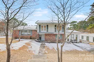 5001 Sycamore Dr, Hope Mills, NC 28348 - Photo 1