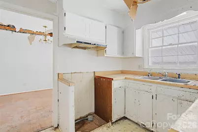 5001 Sycamore Drive, Hope Mills, NC 28348 - Photo 14