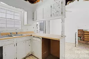 5001 Sycamore Dr, Hope Mills, NC 28348 - Photo 16