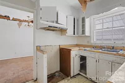 5001 Sycamore Drive, Hope Mills, NC 28348 - Photo 14