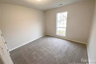 2326 Linda Lou Ct, Charlotte, NC 28213 - Photo 18