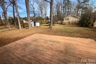 4121 Abbeydale Dr, Charlotte, NC 28205 - Photo 18