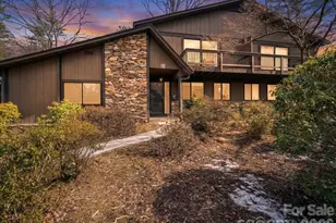 88 Laurelwood Cir W, Hendersonville, NC 28791 - Photo 2