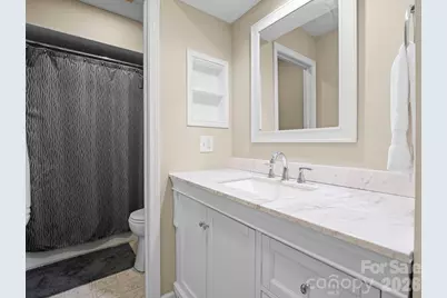 88 Laurelwood Circle W #10, Hendersonville, NC 28791 - Photo 22