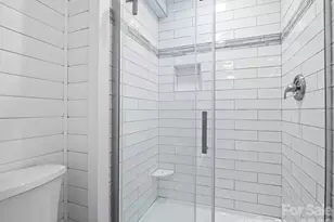 88 Laurelwood Cir W, Hendersonville, NC 28791 - Photo 28