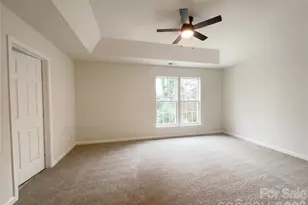 7892 Mariners Pointe Cir, Denver, NC 28037 - Photo 4