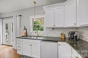 18 Oak Springs Dr, Arden, NC 28704 - Photo 10