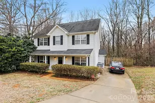 6323 Pine Hollow Dr, Charlotte, NC 28212 - Photo 2