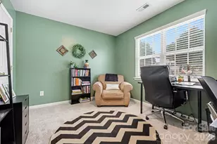 6323 Pine Hollow Dr, Charlotte, NC 28212 - Photo 18