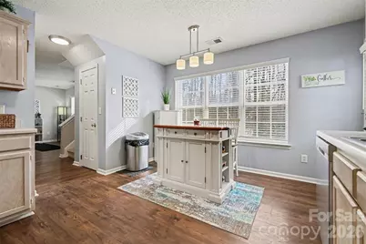 6323 Pine Hollow Drive, Charlotte, NC 28212 - Photo 8