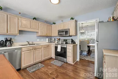 6323 Pine Hollow Drive, Charlotte, NC 28212 - Photo 10