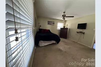 6120 Farm Pond Lane, Charlotte, NC 28212 - Photo 12